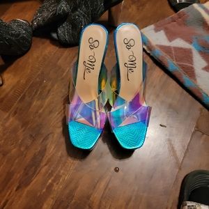 So me size 8.5 iridescent